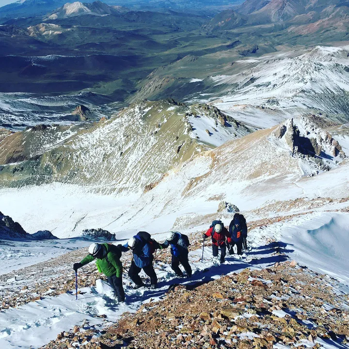 Ascenso al Volcán Domuyo, la cumbre más alta de la Patagonia